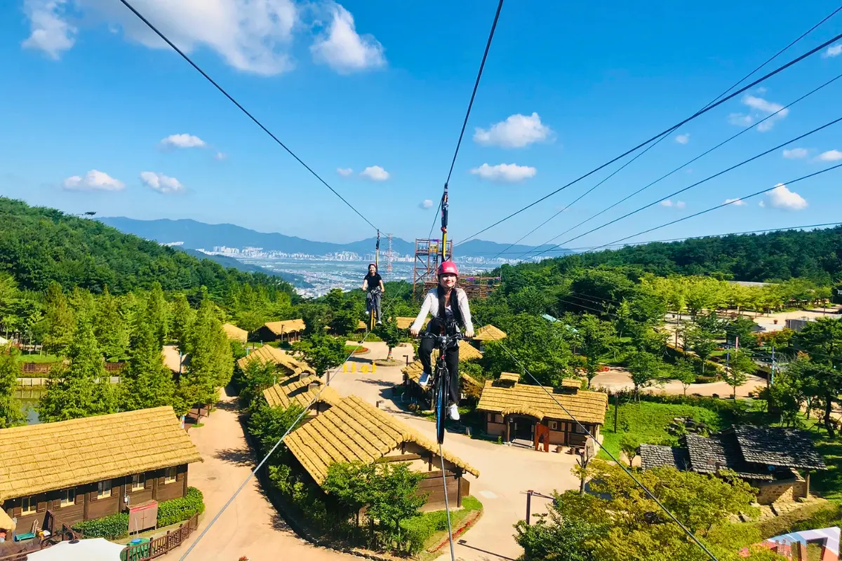 Tour Hàn Quốc Busan Seoul Nami 6N5Đ tháng 6 - Công viên Gaya Theme Park