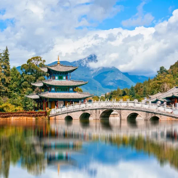 Trung Quốc: Lệ Giang - Shangrila 5 ngày 4 đêm | Tháng 9 2025 | Ruili Airlines
