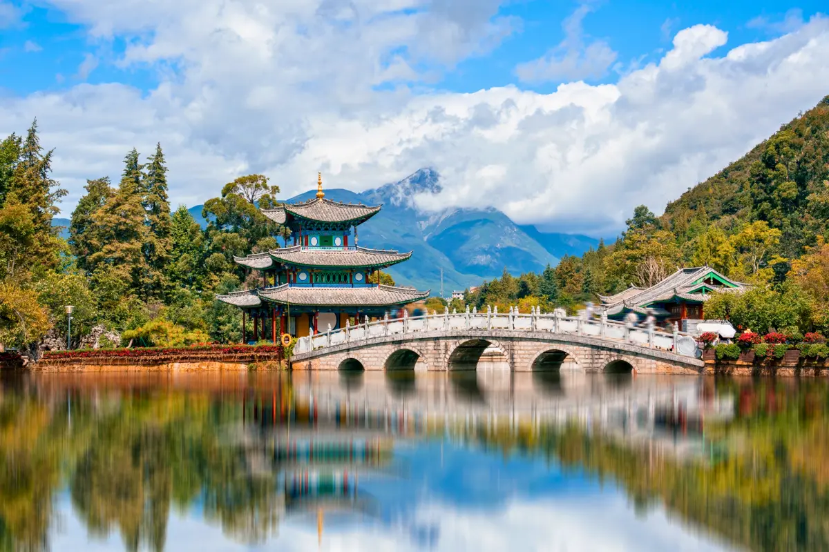 Trung Quốc: Lệ Giang - Shangrila 5 ngày 4 đêm | Tháng 9 2025 | Ruili Airlines
